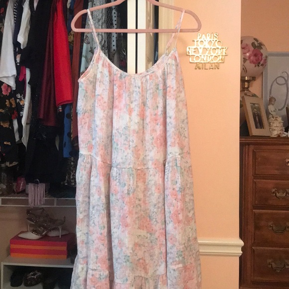 H&M Dresses & Skirts - floral dress